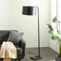 Wholesale 👍 Studio 350 Black Metal Traditional Floor Lamp 64 X 16 X 29 - 16 X 29 X 64 💯