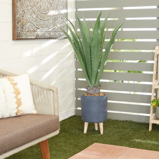 Brand new 😍 Studio 350 Blue Polyethylene Modern Artificial Foliage - 23"L X 23"W X 25"H ✔️