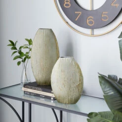 Outlet 🔔 Studio 350 Gold Iron Contemporary Vase (Set Of 2) 🧨